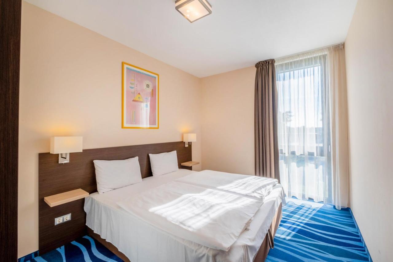 Mf Port Azur Wellness Apartments Siófok Eksteriør bilde
