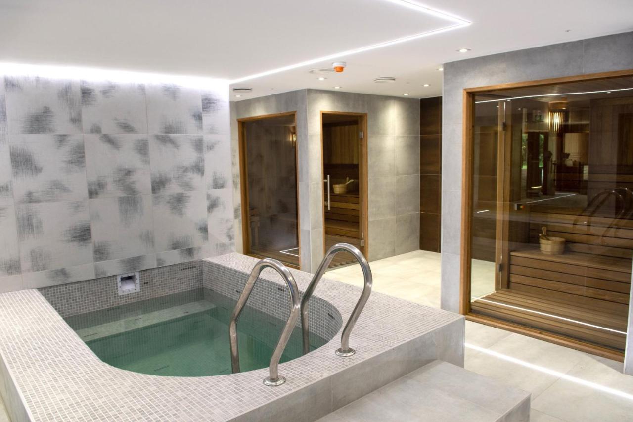 Mf Port Azur Wellness Apartments Siófok Eksteriør bilde