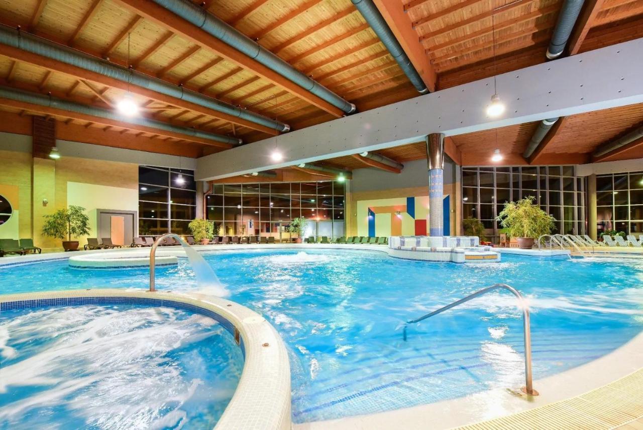 Mf Port Azur Wellness Apartments Siófok Eksteriør bilde