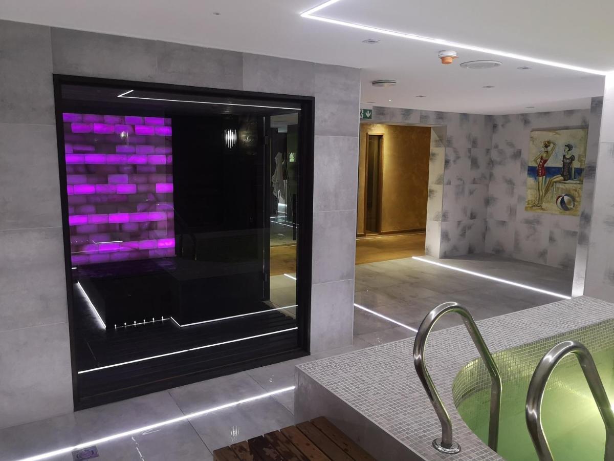 Mf Port Azur Wellness Apartments Siófok Eksteriør bilde