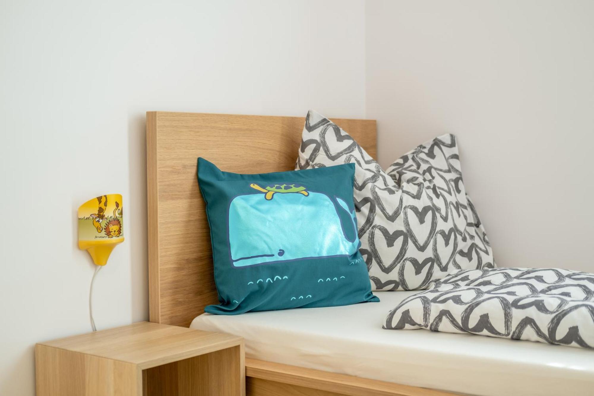 Mf Port Azur Wellness Apartments Siófok Eksteriør bilde