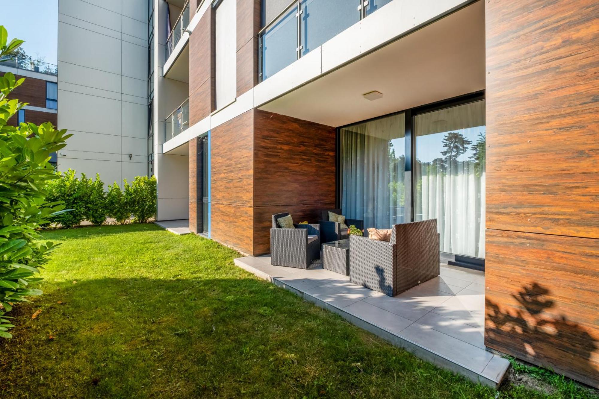 Mf Port Azur Wellness Apartments Siófok Eksteriør bilde