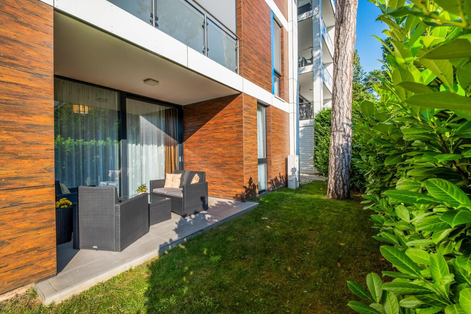 Mf Port Azur Wellness Apartments Siófok Eksteriør bilde